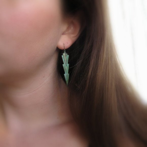 STEFENY STANYER Geometric Chevron Earrings - Picture 4 of 5
